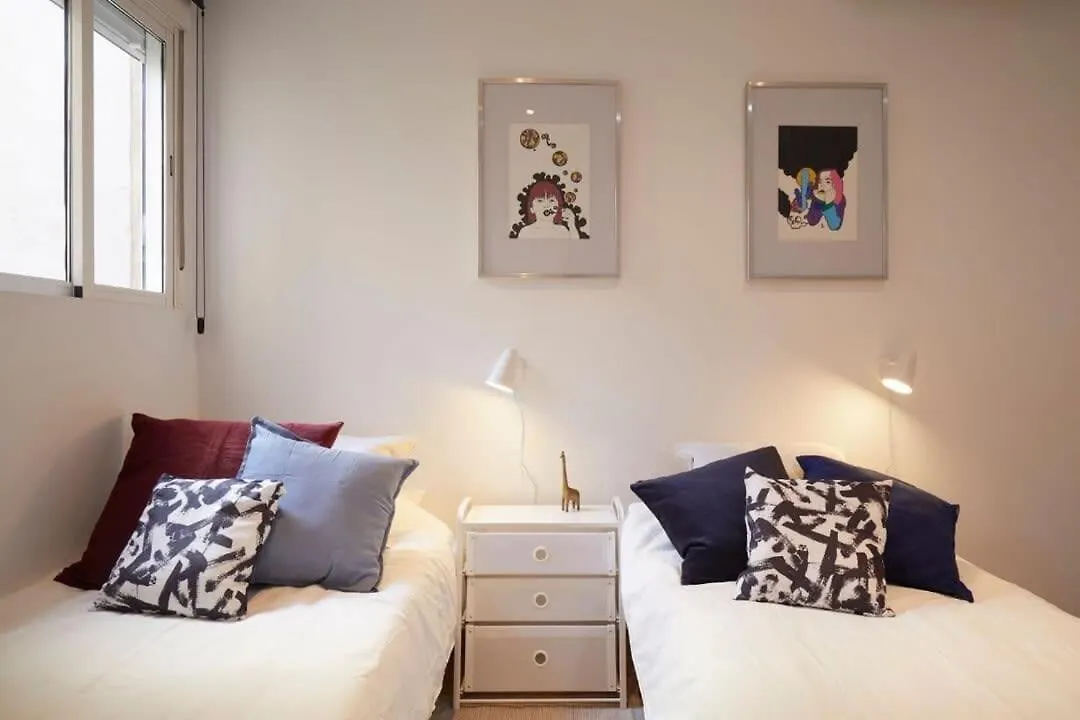 Exclusive Luxe Design - Large Tranquil Penthouse Apartment Barcelona